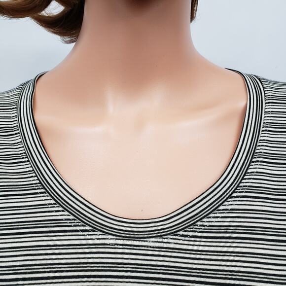 Athleta Cloudlight Stratus Striped Top In Whisper Stripe Black White Size XS - Picture 5 of 12
